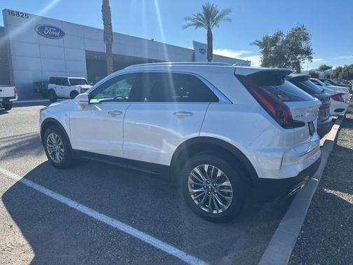 2024 Cadillac XT4 Premium Luxury