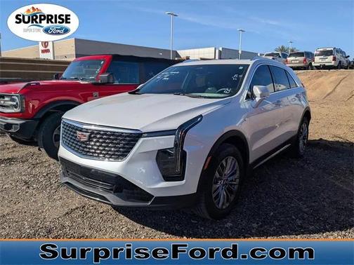 2024 Cadillac XT4 Premium Luxury
