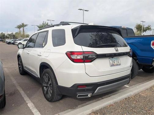 2024 Honda Pilot Touring 8-Passenger