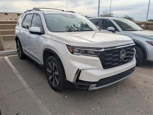 2024 Honda Pilot Touring 8-Passenger