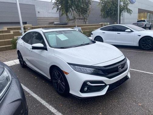 Photo 4 of 11 of 2020 Honda Civic Sport Touring