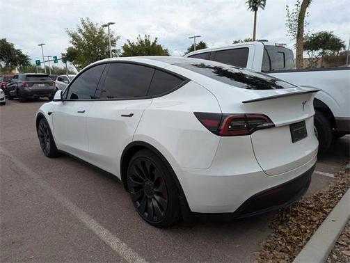 2024 Tesla Model Y Performance