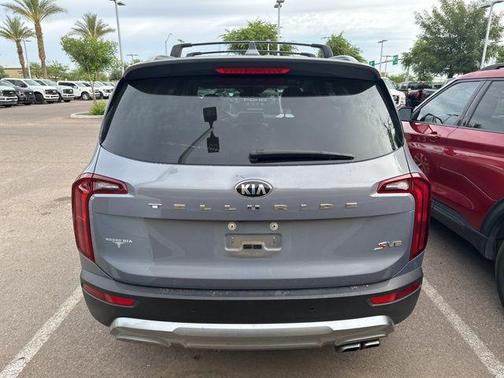 Everlasting Silver 2021 Kia Telluride S