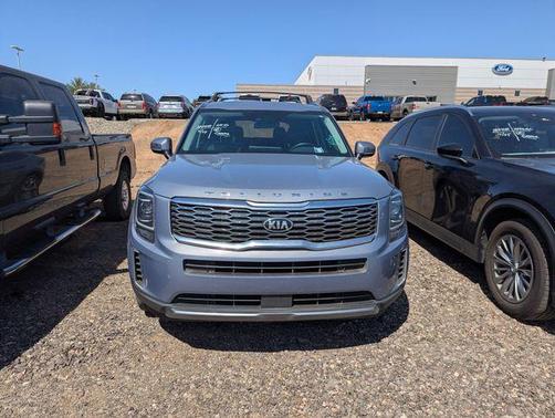 Everlasting Silver 2021 Kia Telluride S