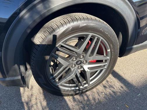 Agate Black 2025 Ford Explorer ST
