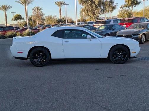 2014 Dodge Challenger SXT
