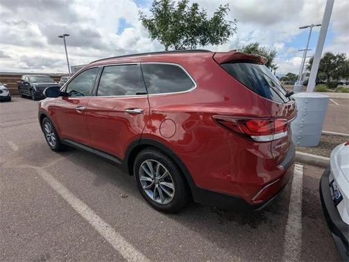 2017 Hyundai SANTA FE SE