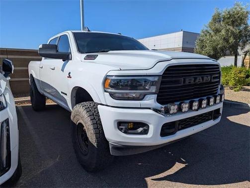 2020 RAM 3500 Laramie Crew Cab 4x4 6'4' Box