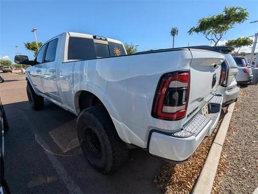 2020 RAM 3500 Laramie Crew Cab 4x4 6'4' Box