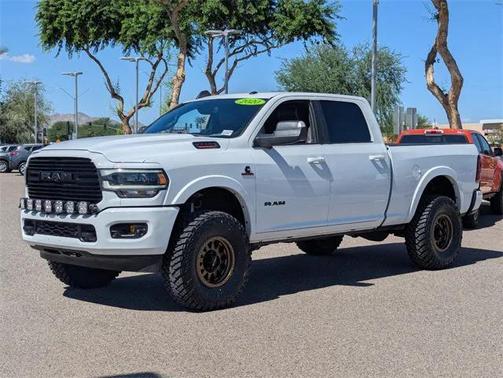 2020 RAM 3500 Laramie Crew Cab 4x4 6'4' Box