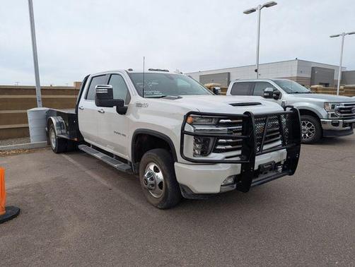 Iridescent Pearl Tricoat 2022 Chevrolet Silverado 3500 High Country