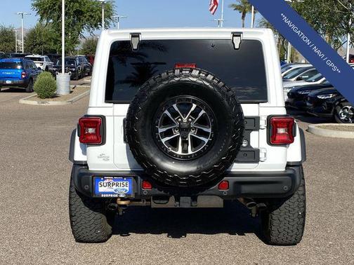 Bright White Clearcoat 2024 Jeep Wrangler Rubicon 392