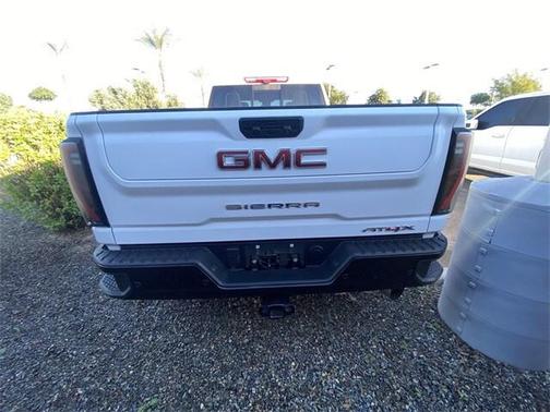 2025 GMC Sierra 2500 AT4