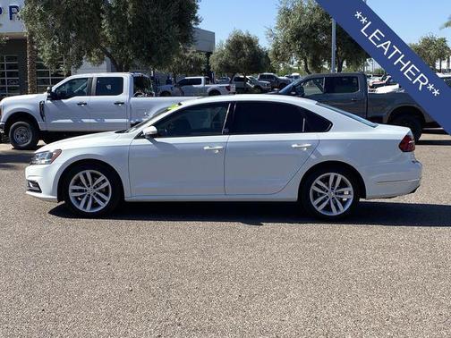 Pure White 2019 Volkswagen Passat 2.0T Wolfsburg Edition