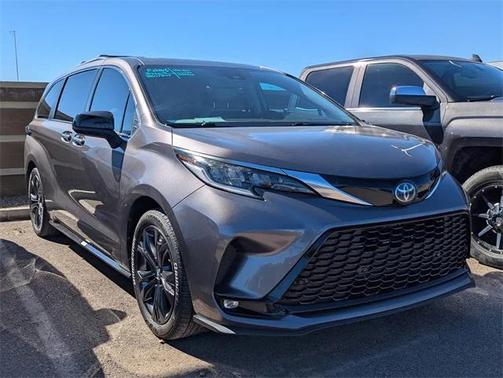 2022 Toyota Sienna XSE 7 Passenger