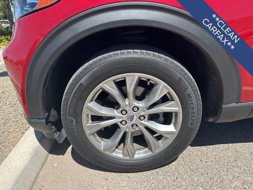 Rapid Red Metallic Tinted Clearcoat 2022 Ford Explorer XLT