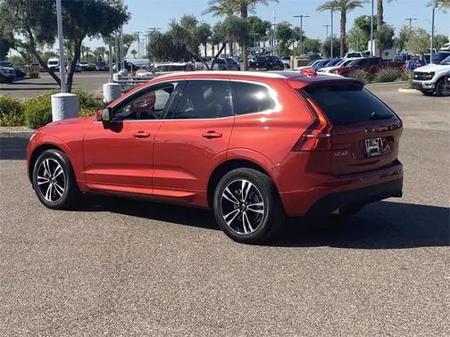 2020 Volvo XC60 T6 Momentum