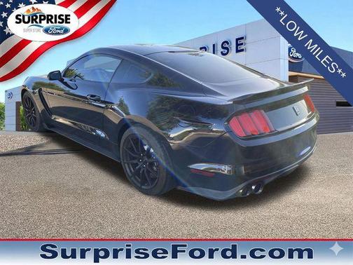Shadow Black 2016 Ford Shelby GT350 Base