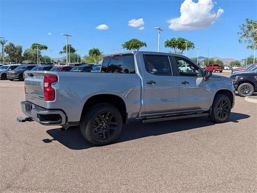 2025 Chevrolet Silverado 1500 Custom