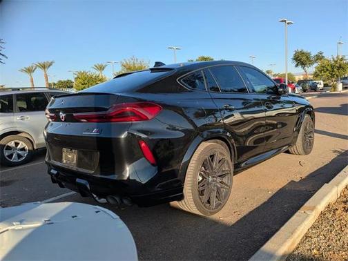 2022 BMW X6 M 