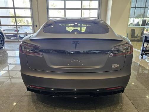 2021 Tesla Model S Plaid