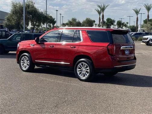 2023 GMC Yukon SLT