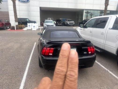 1999 Ford Mustang Base