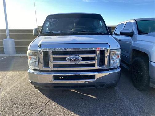 2013 Ford E350 Super Duty XLT