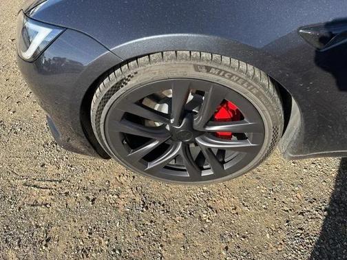 2024 Tesla Model S Plaid