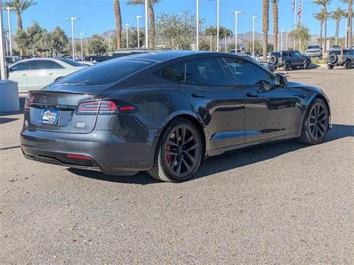 2024 Tesla Model S Plaid