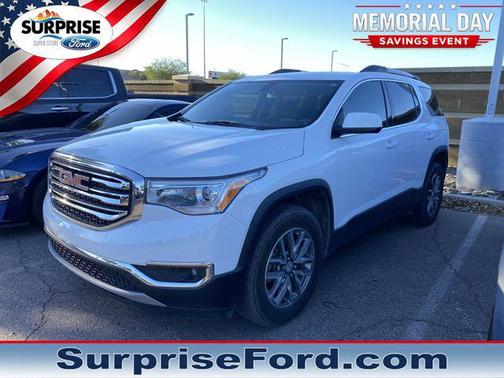 Summit White 2018 GMC Acadia SLE-2