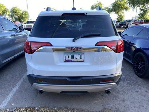 Summit White 2018 GMC Acadia SLE-2