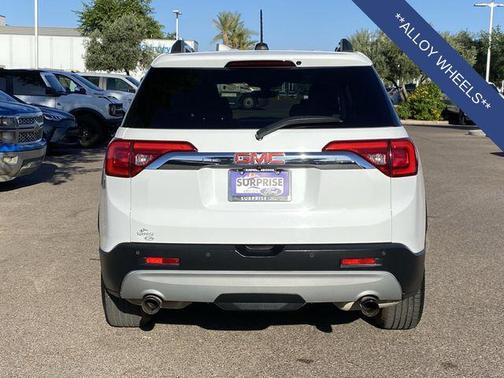 Summit White 2018 GMC Acadia SLE-2