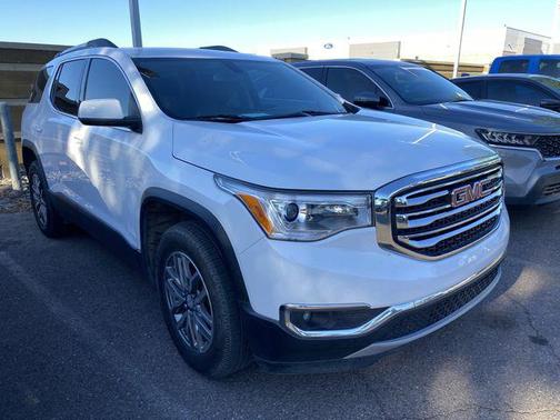Summit White 2018 GMC Acadia SLE-2