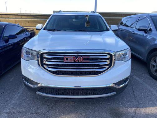 Summit White 2018 GMC Acadia SLE-2