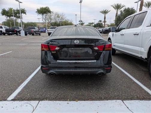 2021 Nissan Altima SR FWD