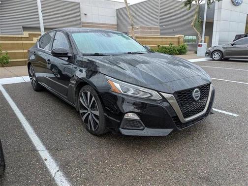 2021 Nissan Altima SR FWD