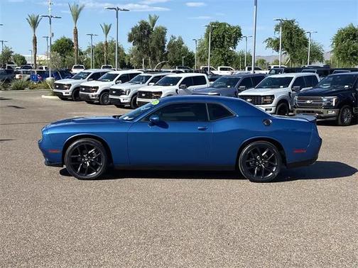 2022 Dodge Challenger SXT