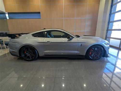 2020 Ford Shelby GT500 Base