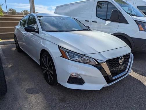 2022 Nissan Altima SR FWD
