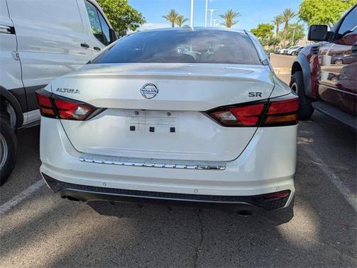 2022 Nissan Altima SR FWD