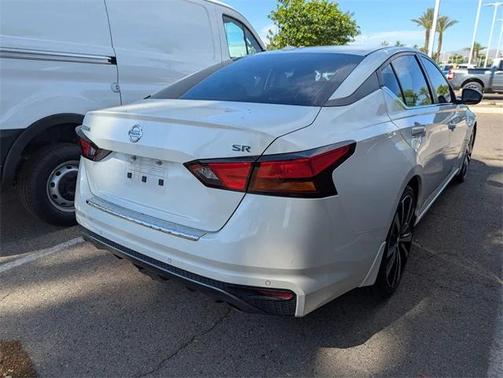 2022 Nissan Altima SR FWD