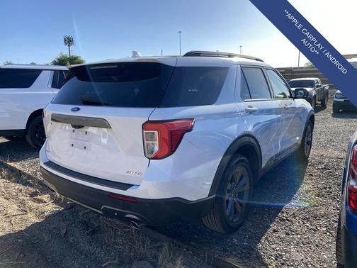 Star White Metallic Tri-Coat 2021 Ford Explorer XLT