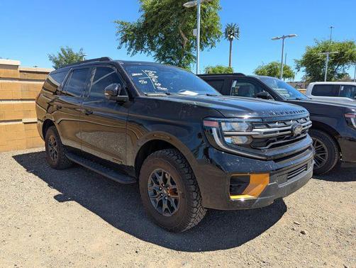 Agate Black Metallic 2025 Ford Expedition Tremor
