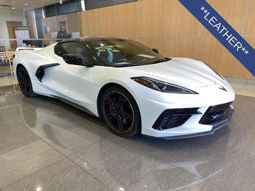 Arctic White 2020 Chevrolet Corvette Stingray w/2LT