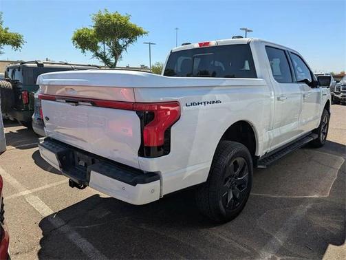 2022 Ford F-150 Lightning LARIAT