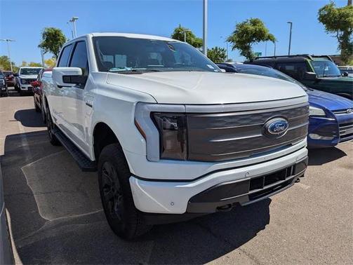 2022 Ford F-150 Lightning LARIAT