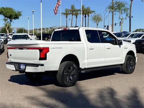 2022 Ford F-150 Lightning LARIAT