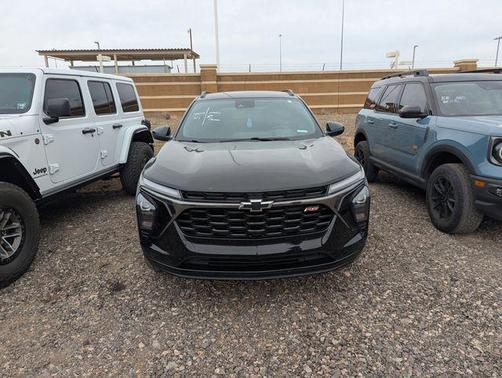 Mosaic Black Metallic 2024 Chevrolet Trax FWD 2RS