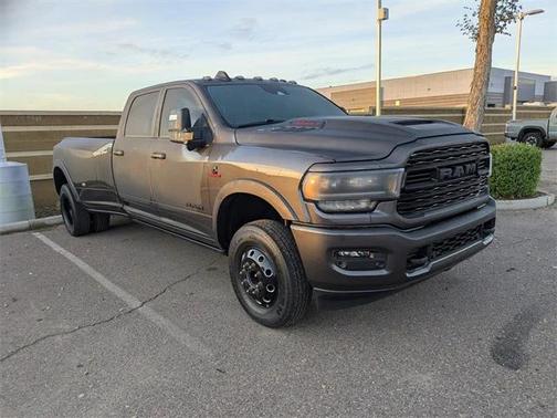2023 RAM 3500 Limited Crew Cab 4x4 8' Box
